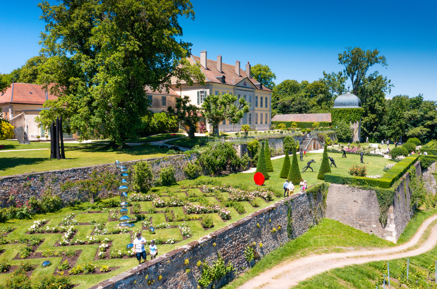 CHÂTEAU DE VULLIERENS